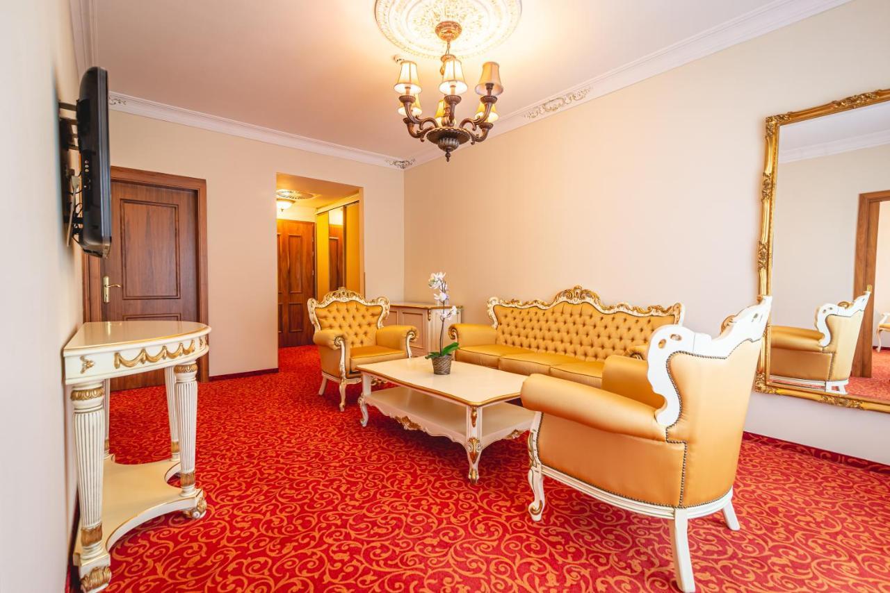 Casino & Admiral Skofije Hotel
